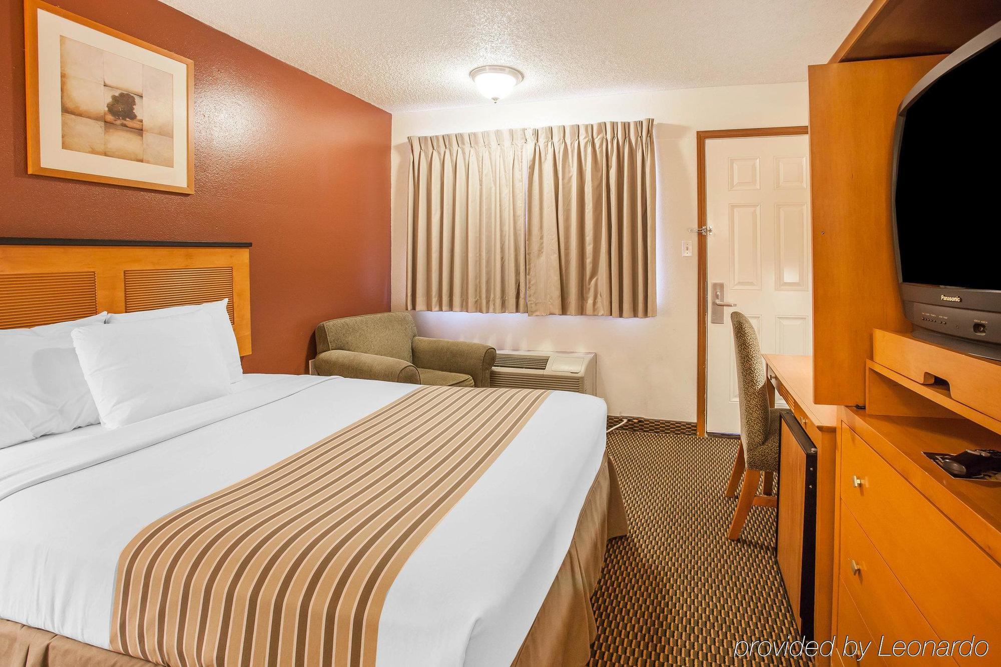 Oyo I-5 South Hotel