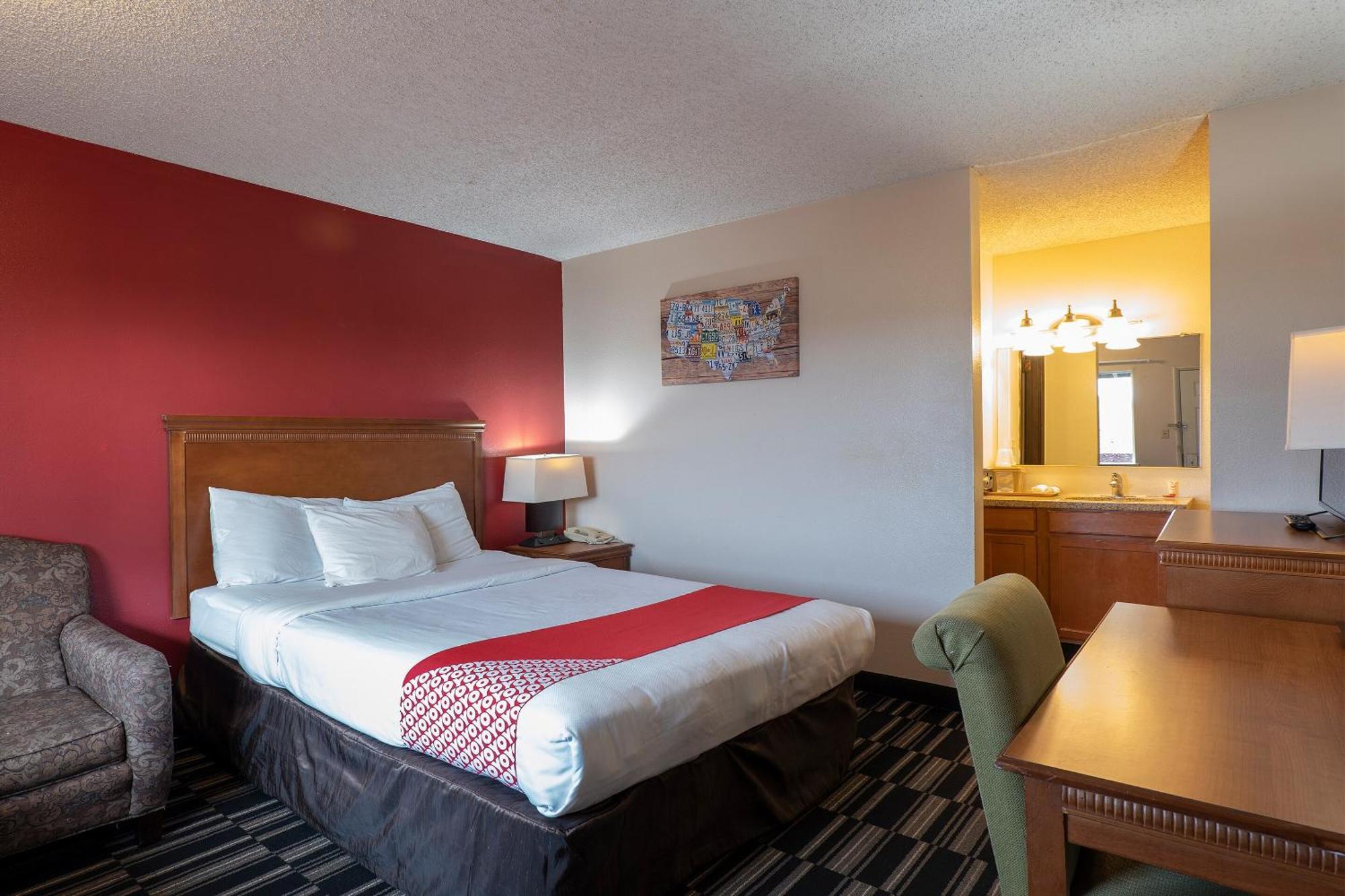 Oyo I-5 South Hotel