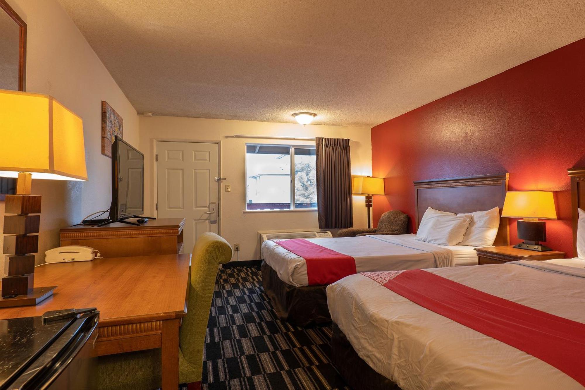 Oyo I-5 South Hotel 2*